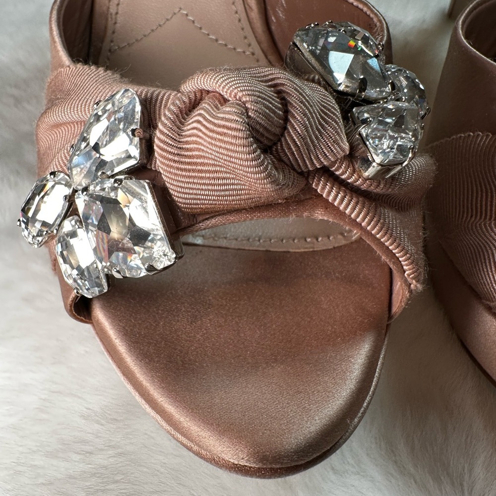 Miu Miu Tan-nude dusty pink Satin Heels with Crystal Accents-brand new - Picture 5 of 13